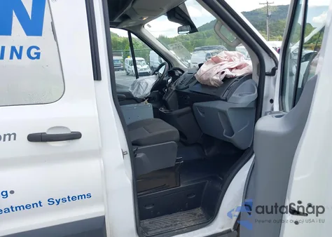 2018 Ford Transit-250 z USA, uszkodzony, nr VIN 1FTYR2DM1JKA05280